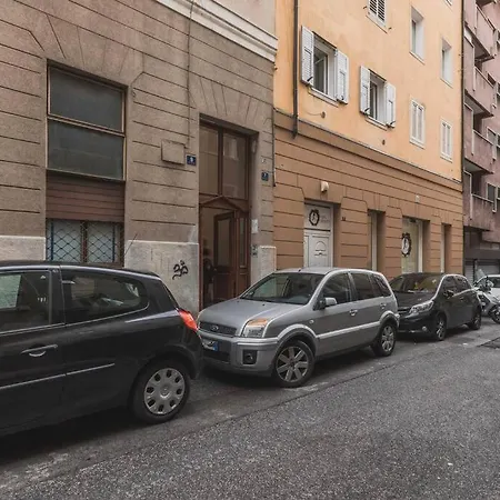 Ospedale Maggiore Vidali Elegant *netflix* Daire Trieste