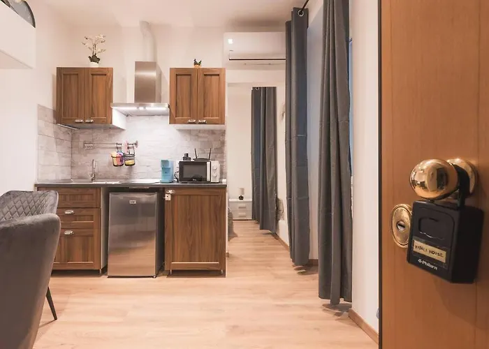 Ospedale Maggiore Vidali Elegant *netflix* Трієст